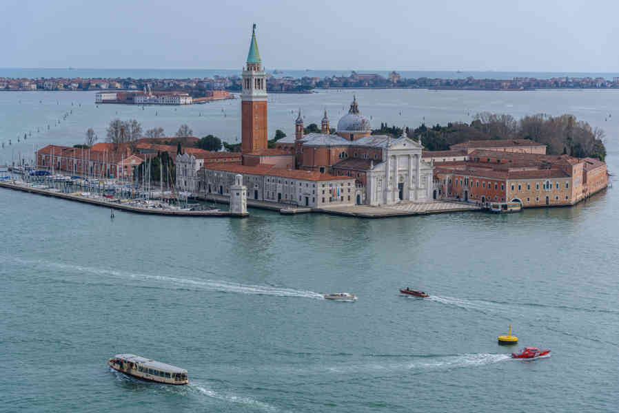 Italia - Venecia 373 - isla de San Giorgio Maggiore - panorámica.jpg
